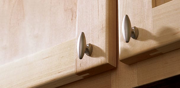 Update Your Kitchen: How Cabinet Refacing Delivers a Dramatic Transformation